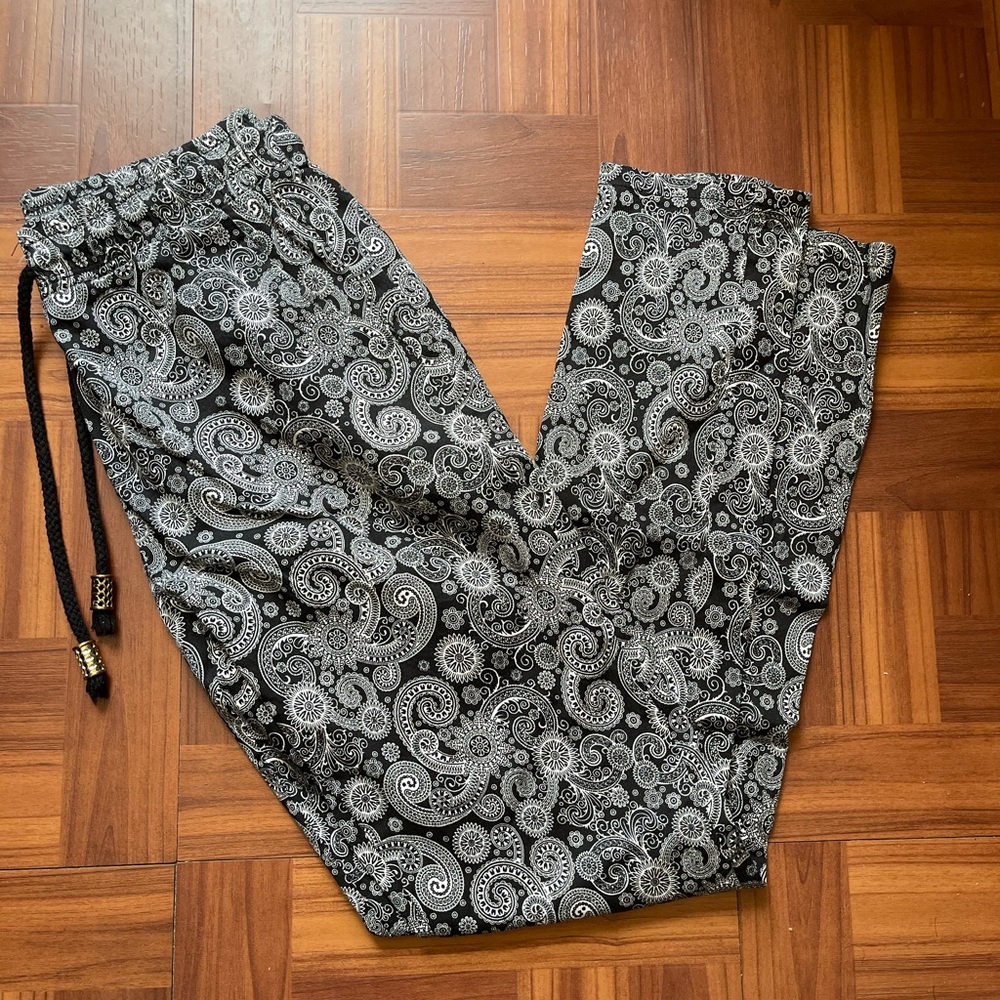Men’s Paisley Print Joggers